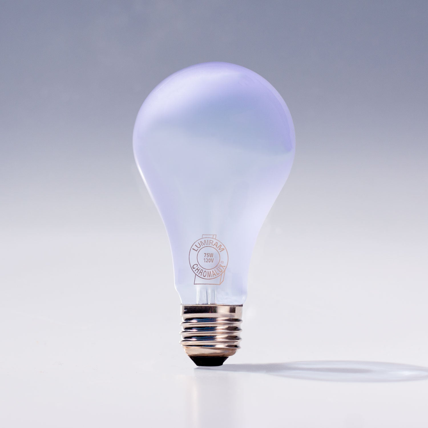 A Chromalux light bulb is the best bulb for eyes